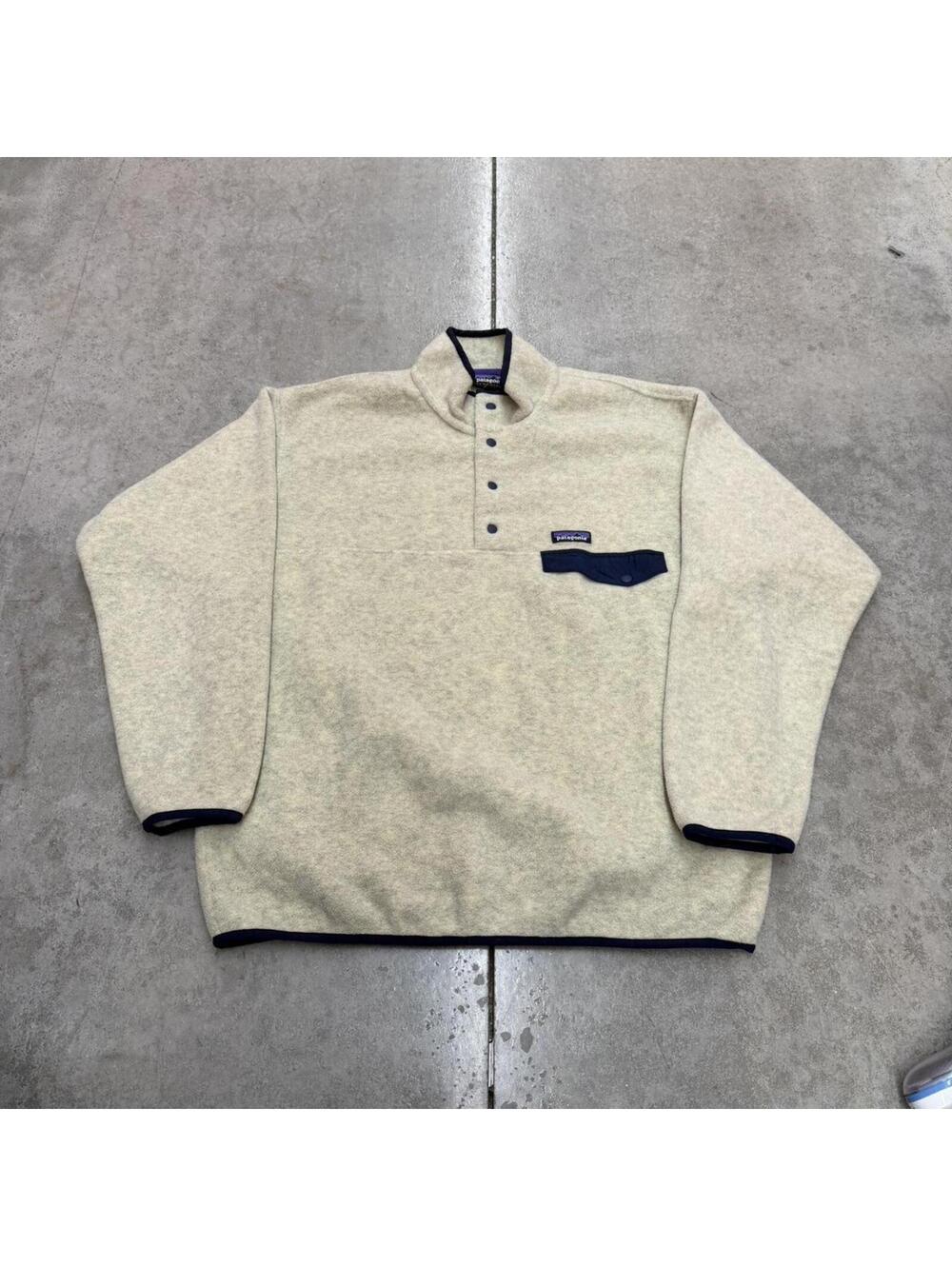 vintage patagonia beige synchilla fleece jacket size large HAS PAINT STAIN
